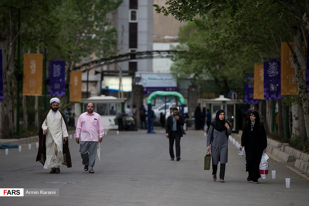 تصاویری زیبا از ورود معتکفین به مسجد دانشگاه تهران